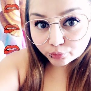 Meet your Posher, Darlene